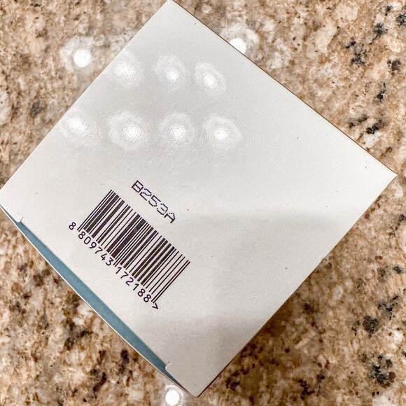 NEW in Box BYROE Oat Yogurt Moisture Barrier Cream, MSRP $106 - Picture 8 of 11